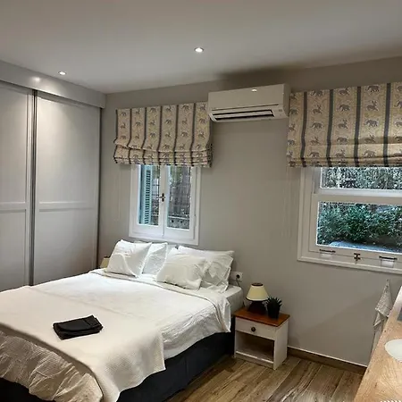 Theodore's Cosy Corfu (city)