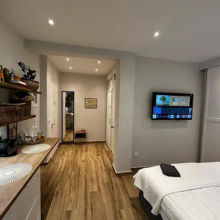 Theodore's Cosy Apartment *